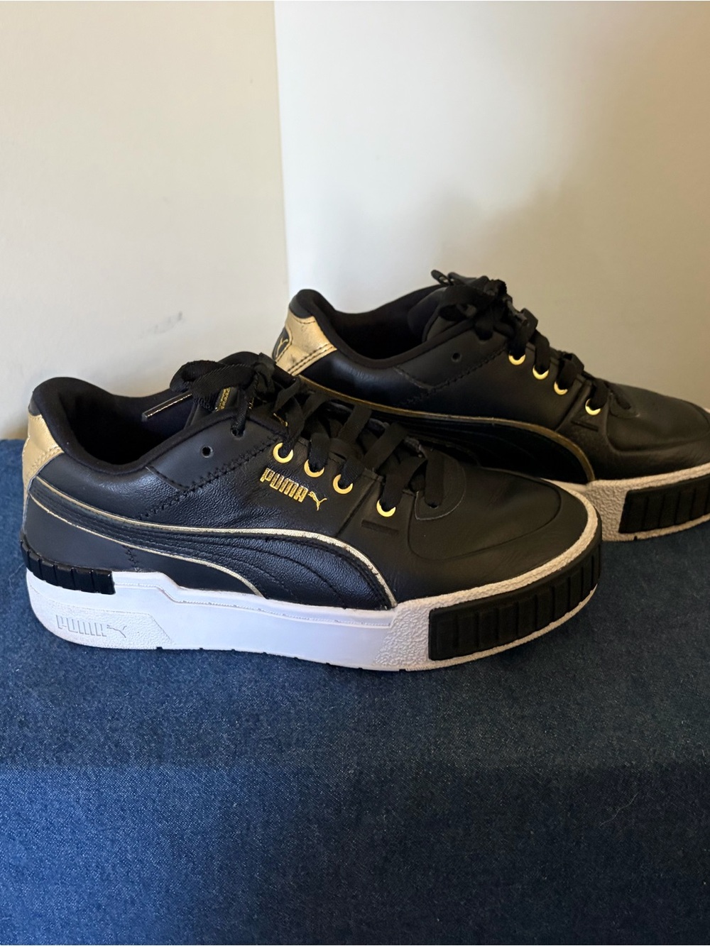 Puma women’s Cali Sport Leather Platform Sneakers Black Size 7